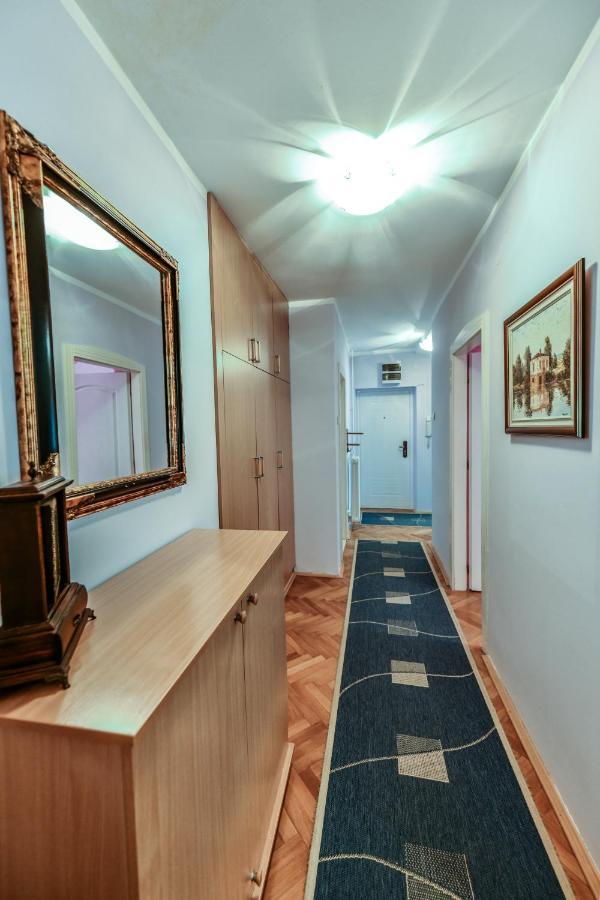 Lux Apartman Cvetkovic Кралево Экстерьер фото